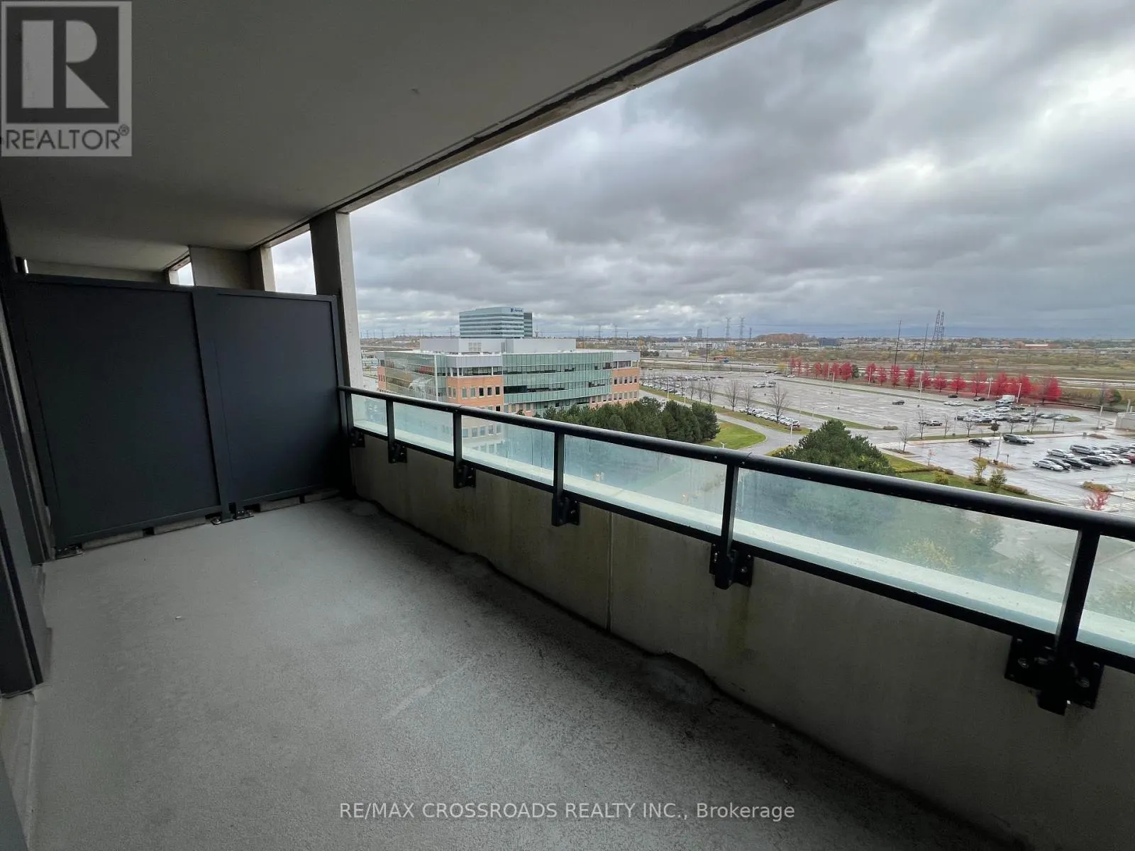 907 - 8 ROUGE VALLEY DRIVE