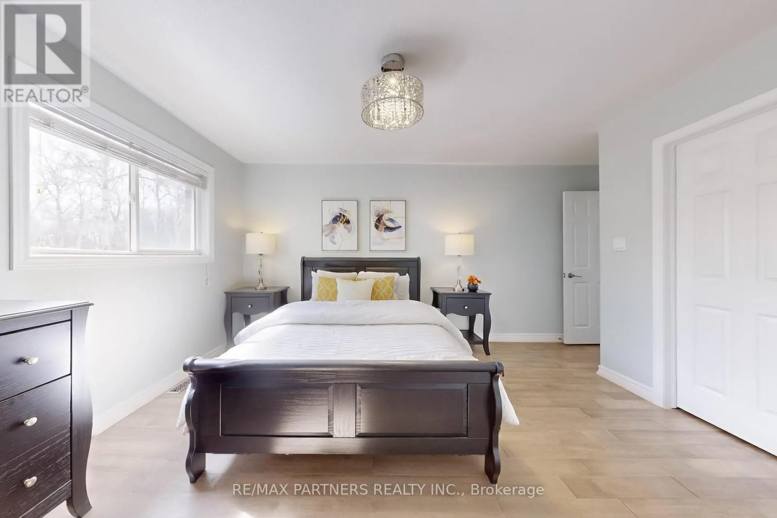 107 WORTHINGTON AVENUE