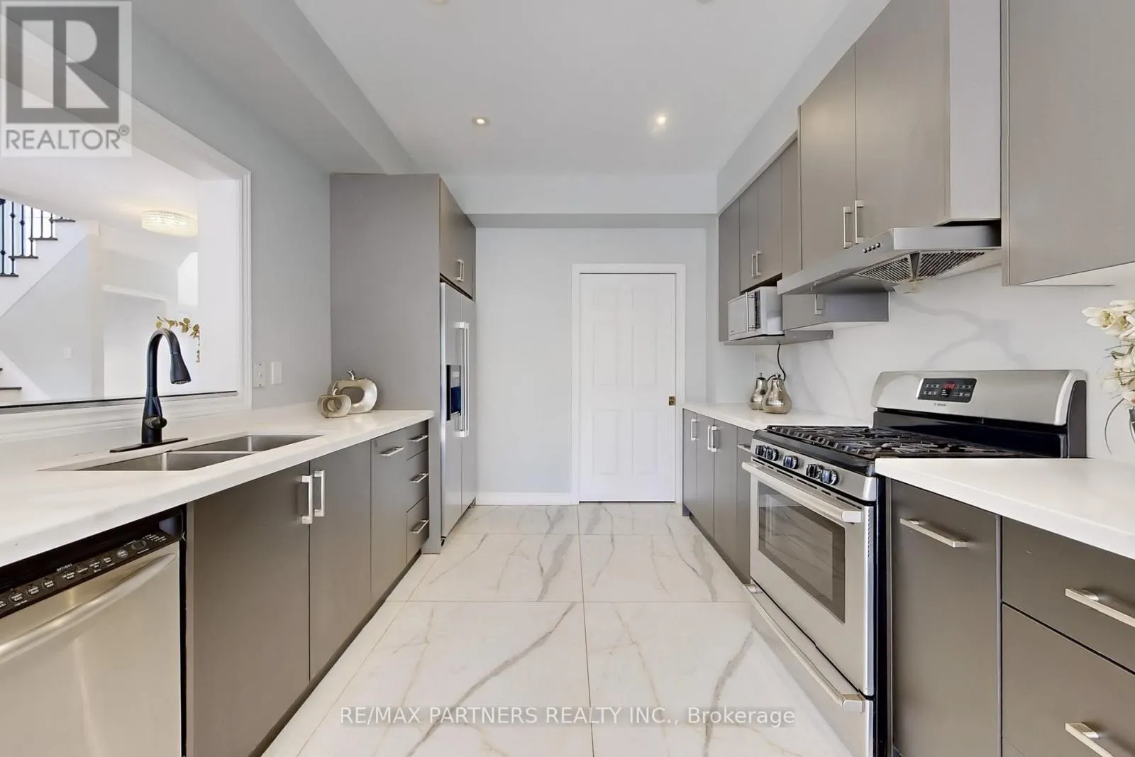 107 WORTHINGTON AVENUE