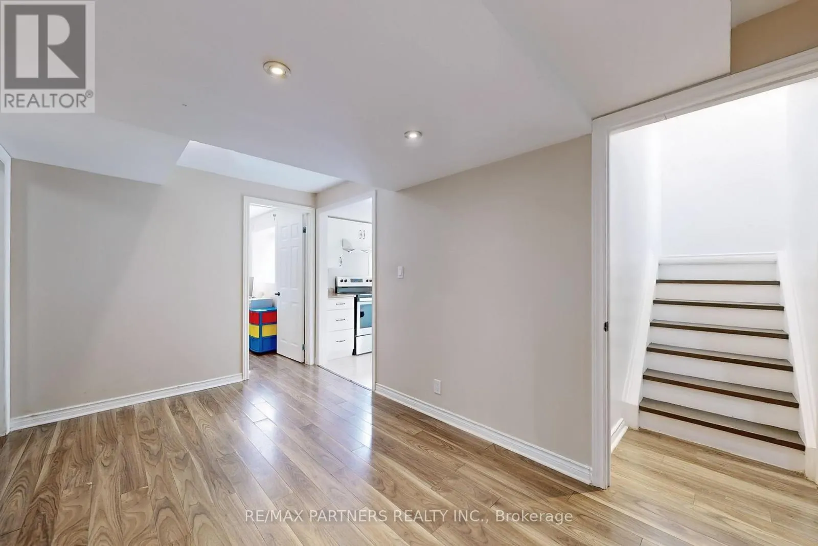 107 WORTHINGTON AVENUE