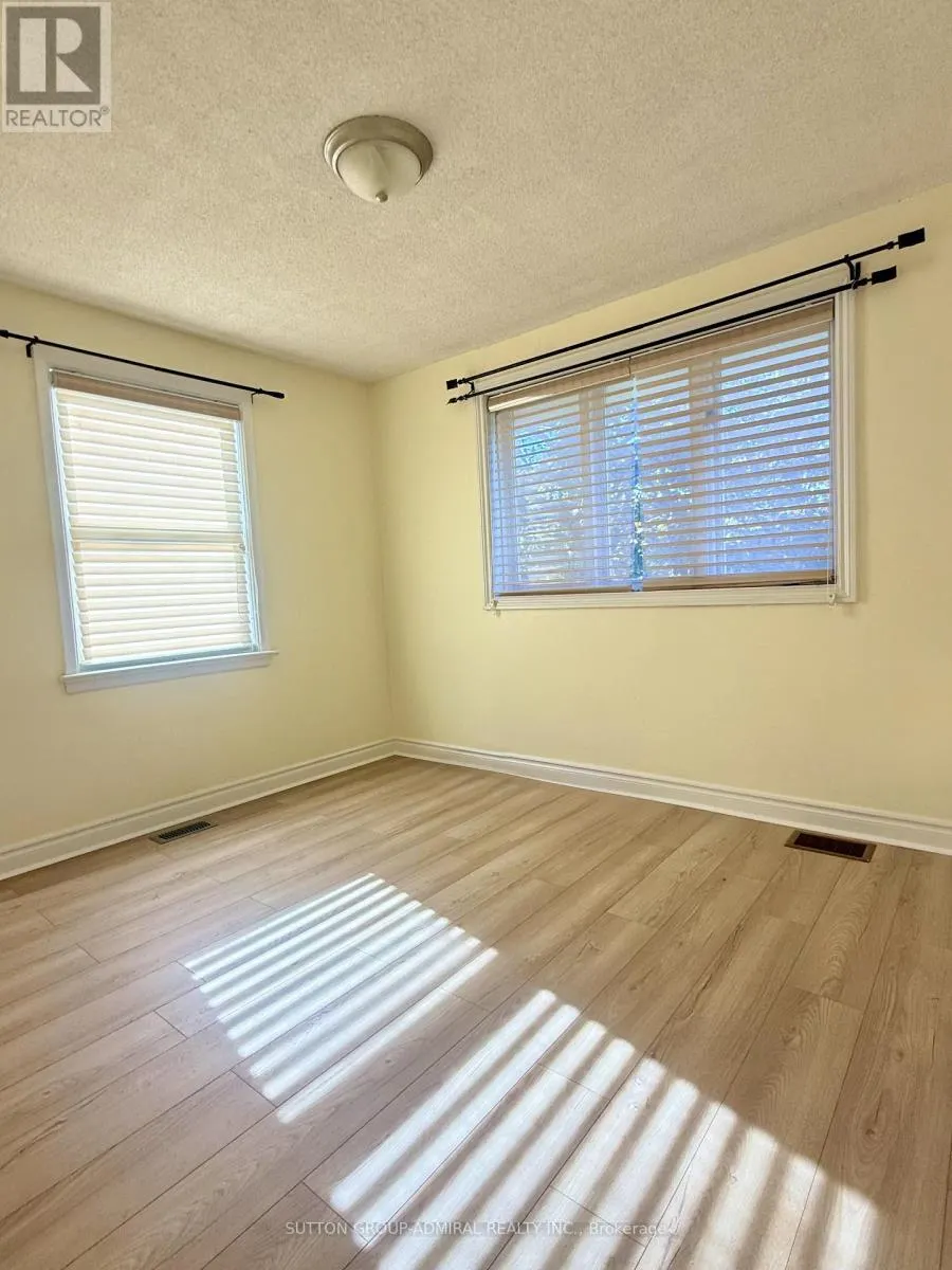 A - 61 PARKSIDE DRIVE