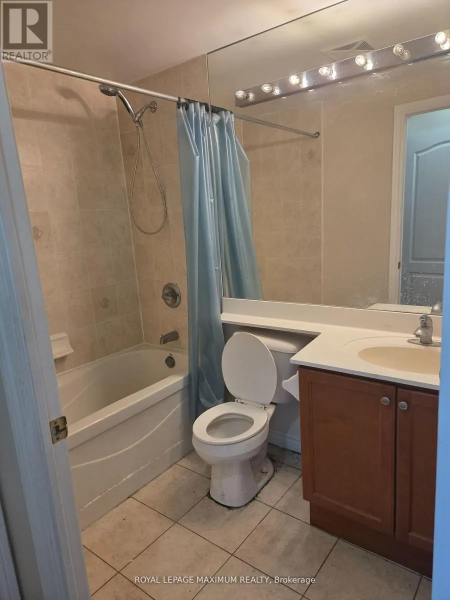 302 - 88 PROMENADE CIRCLE