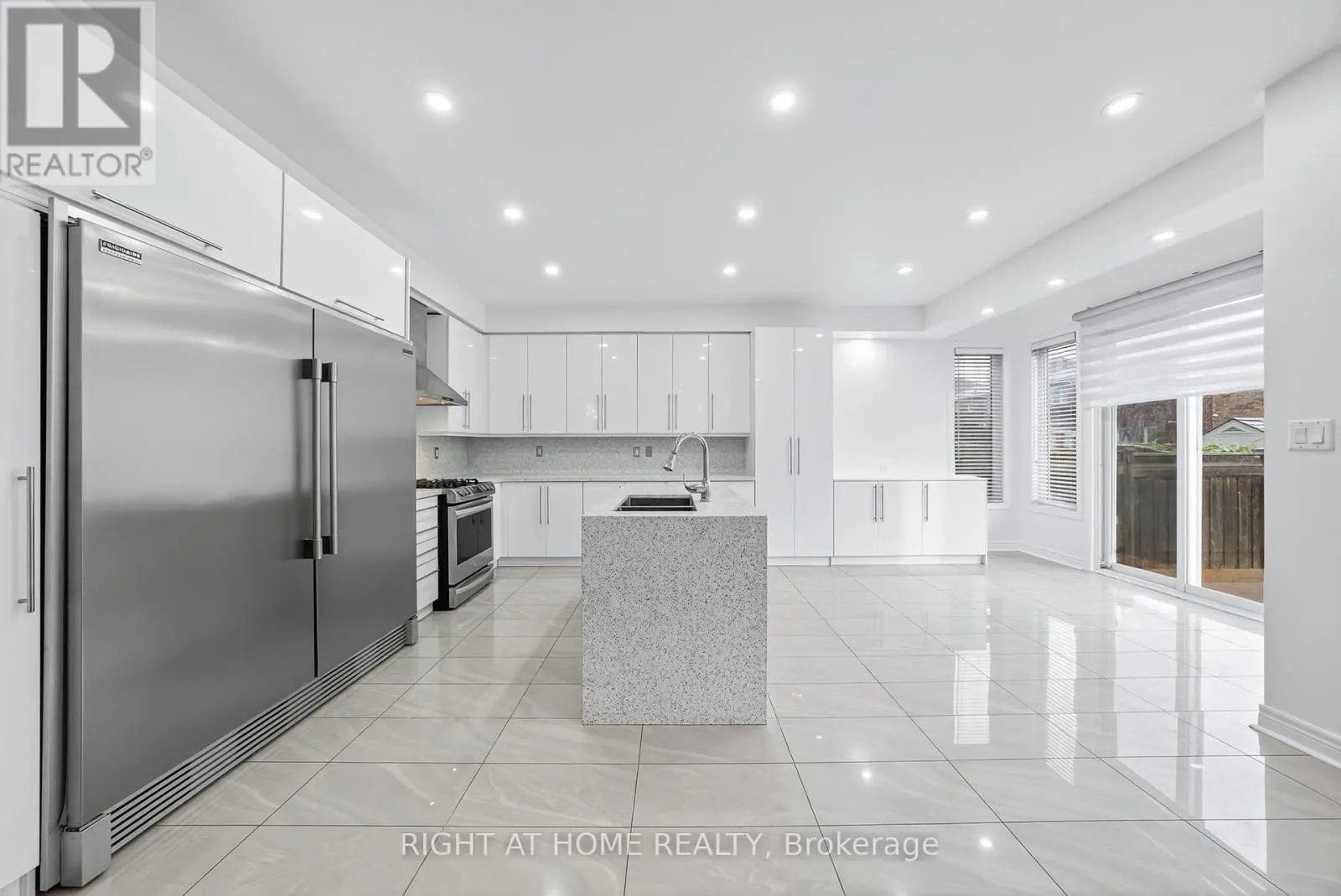 193 BLUE DASHER BOULEVARD