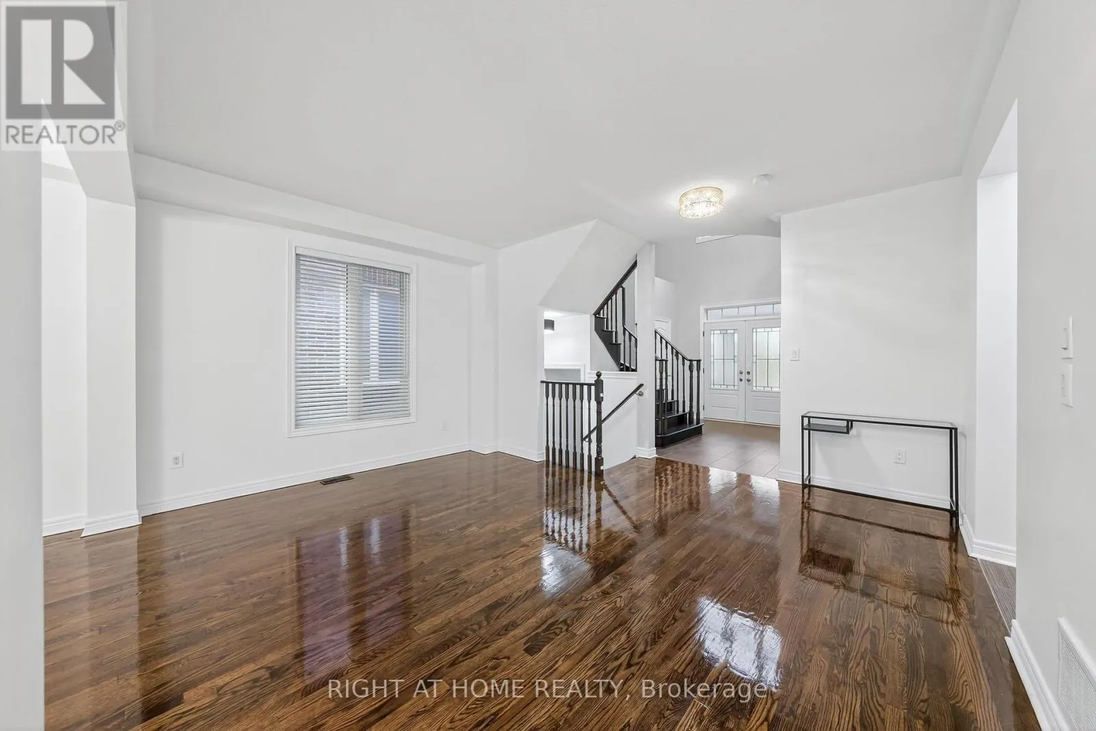 193 BLUE DASHER BOULEVARD