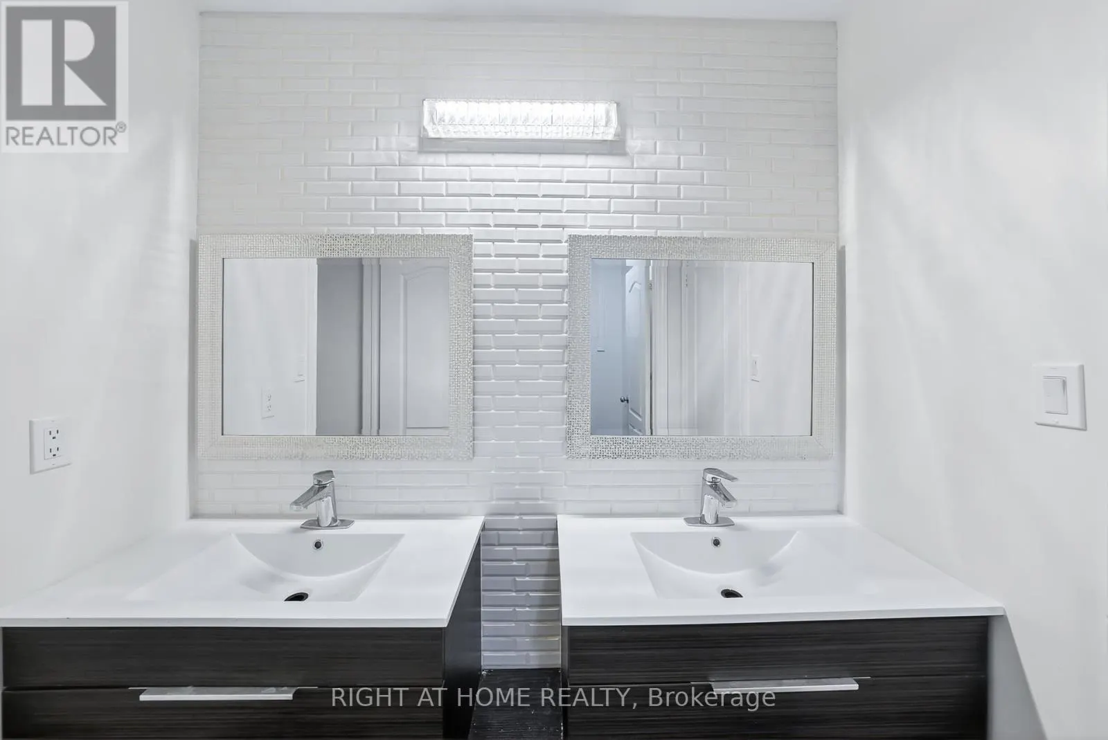 193 BLUE DASHER BOULEVARD