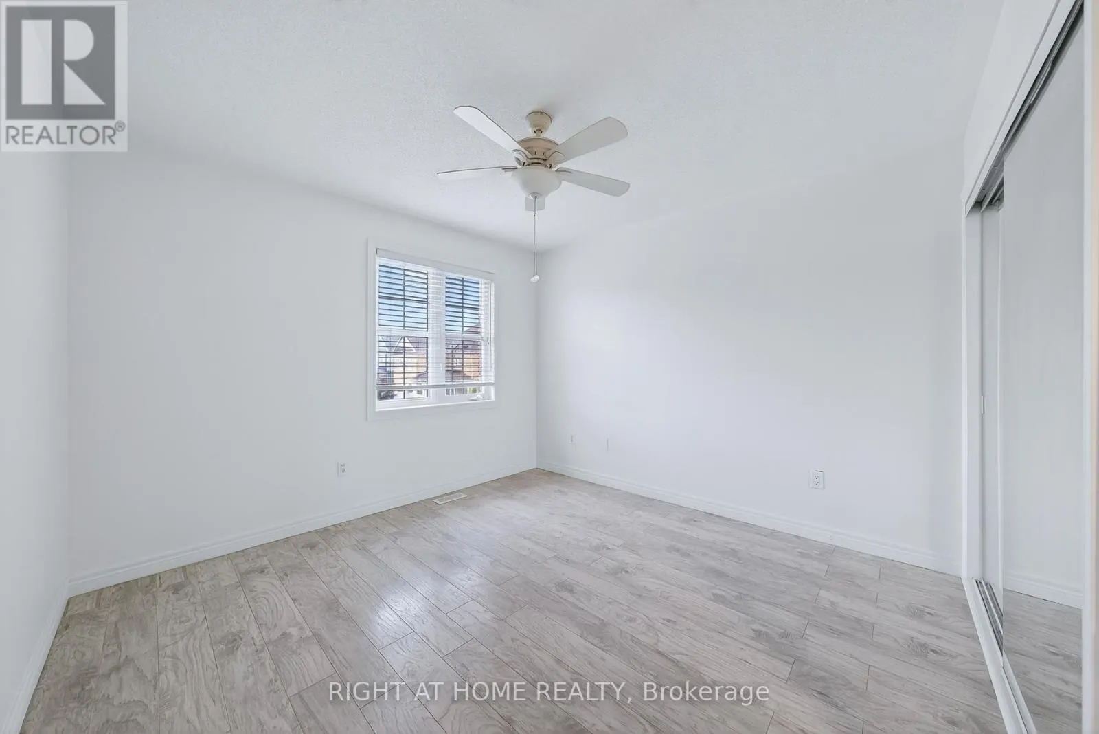 193 BLUE DASHER BOULEVARD