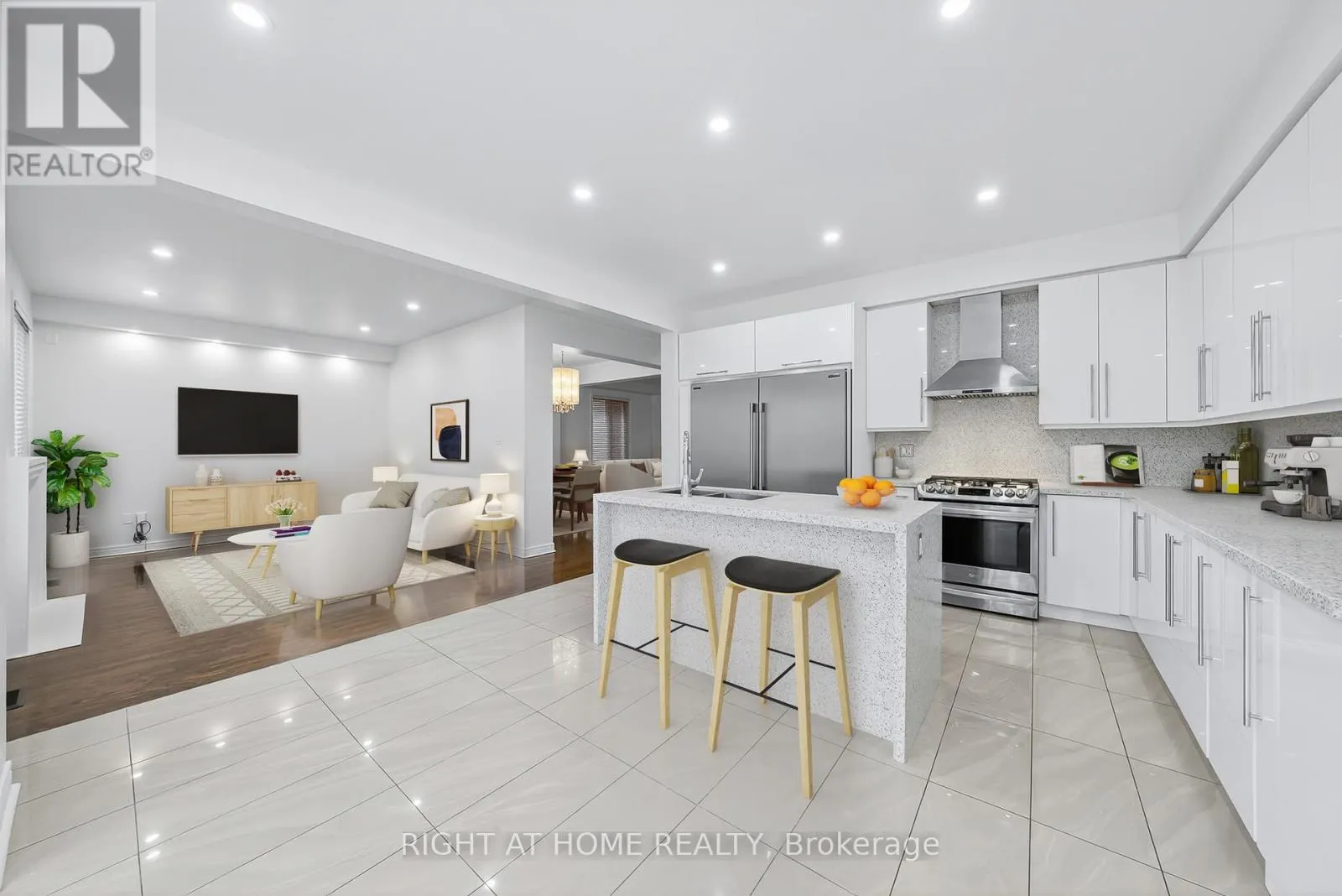 193 BLUE DASHER BOULEVARD