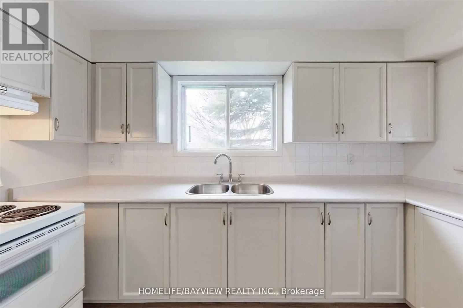 109 WILLIAM CURTIS CIRCLE