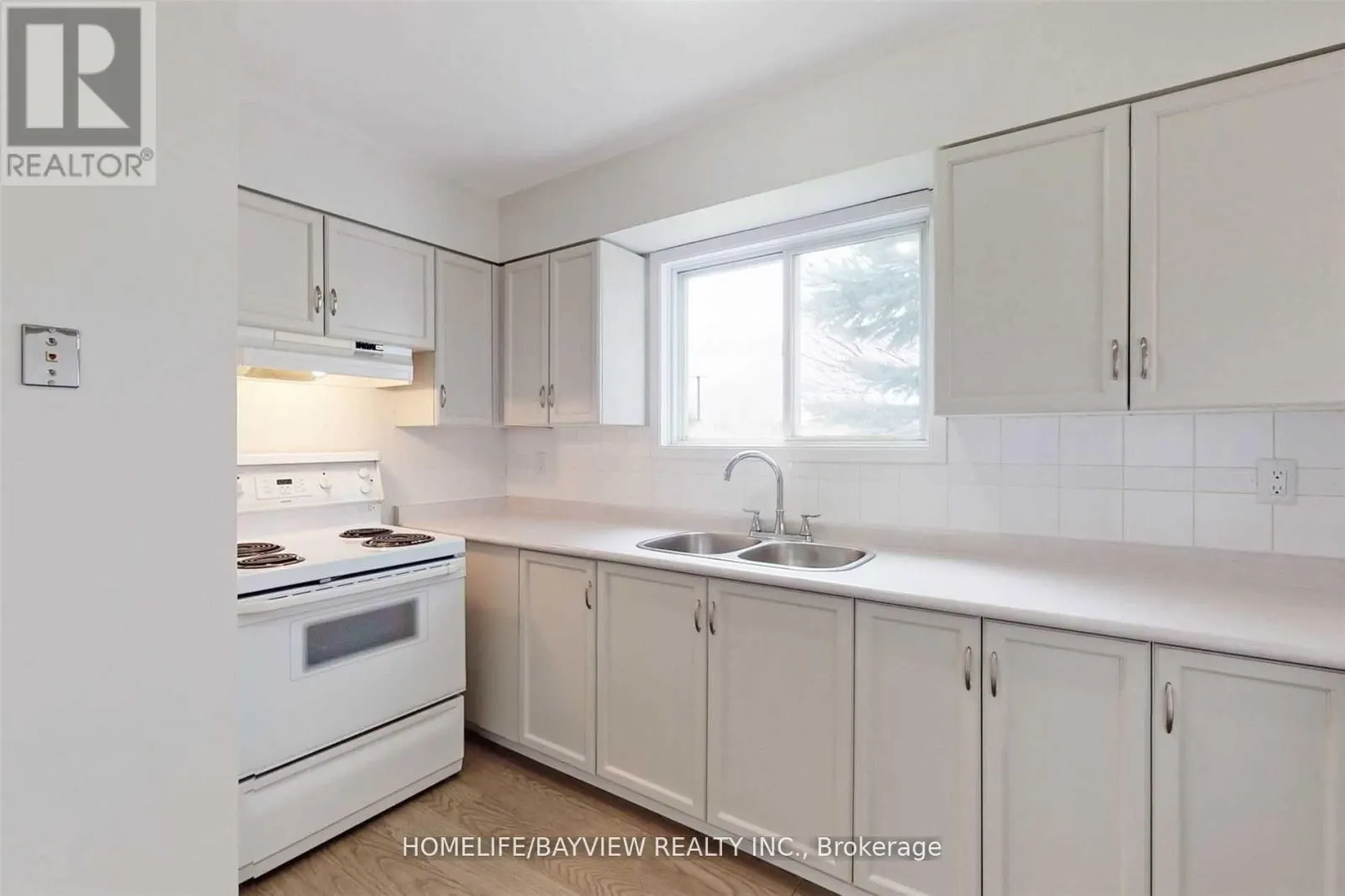 109 WILLIAM CURTIS CIRCLE