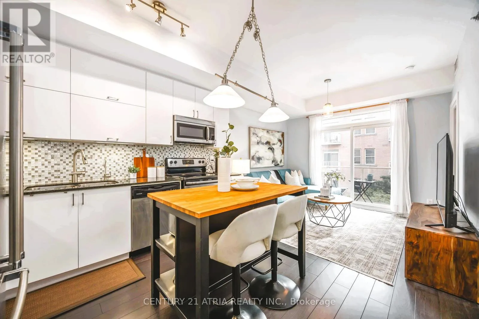 331 - 28 PRINCE REGENT STREET