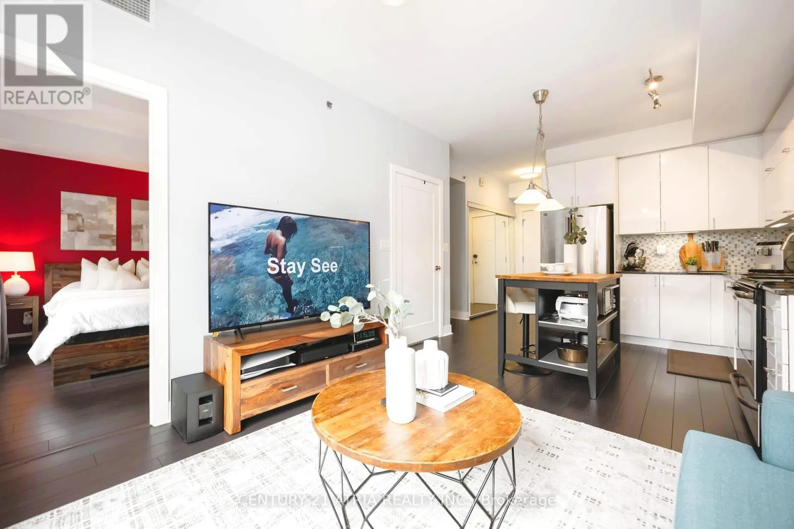 331 - 28 PRINCE REGENT STREET