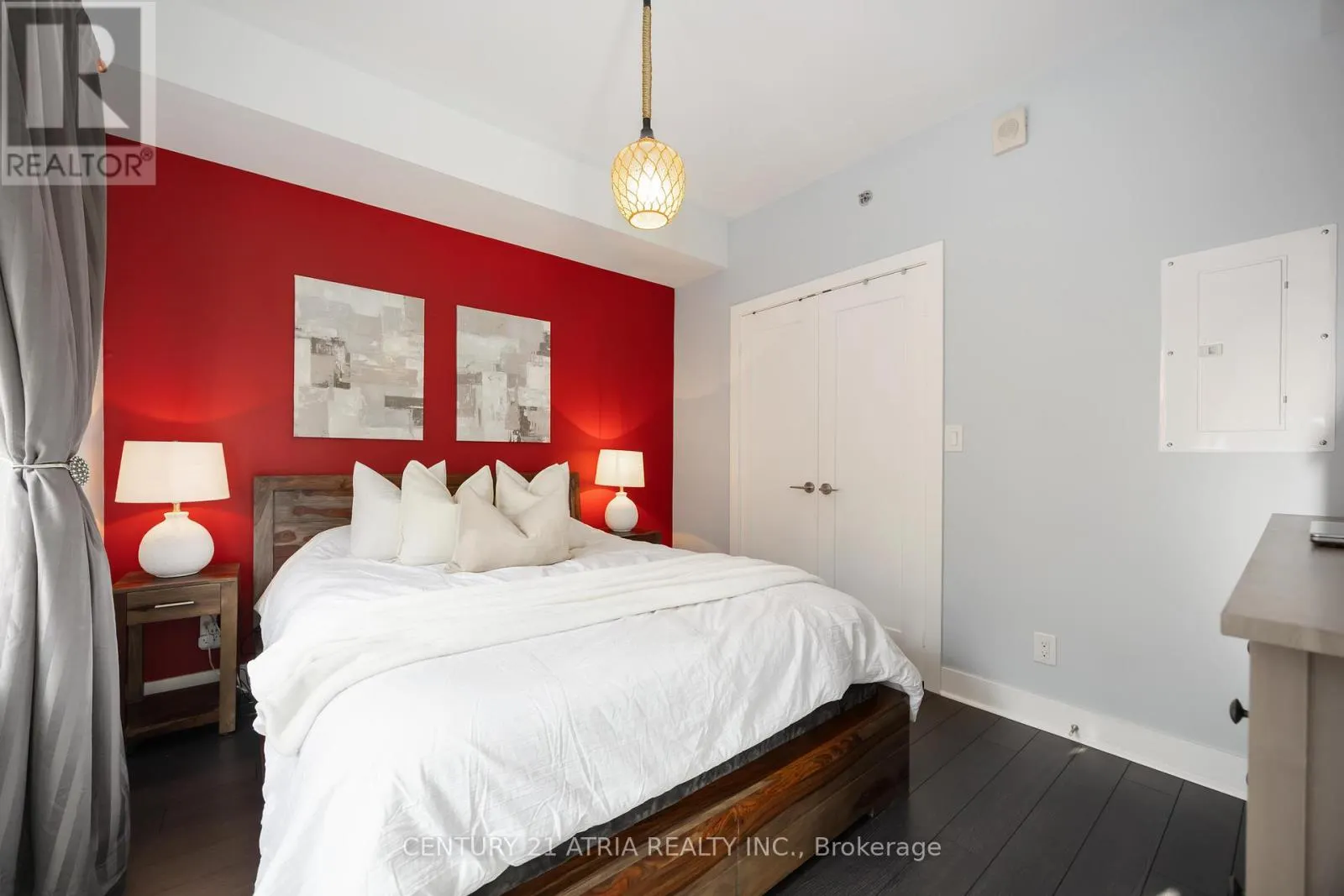 331 - 28 PRINCE REGENT STREET