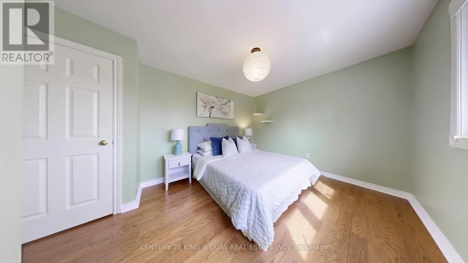 50 BEDFORD PARK AVENUE