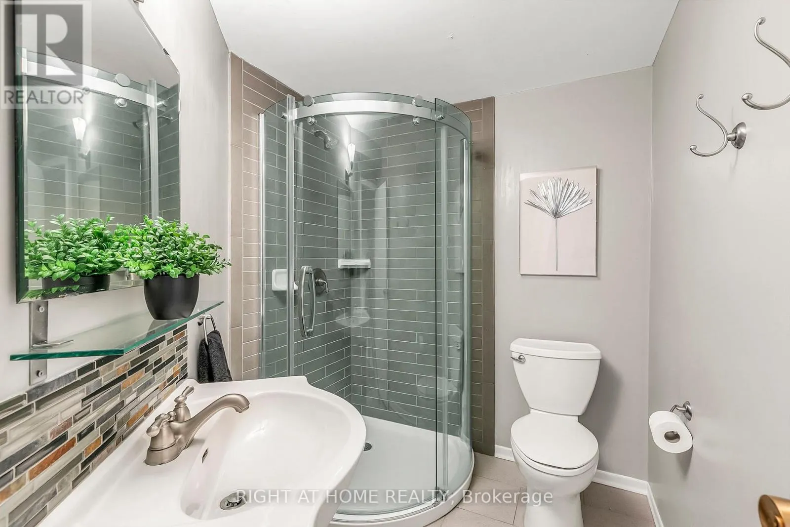 25 CASTLE ROCK DRIVE