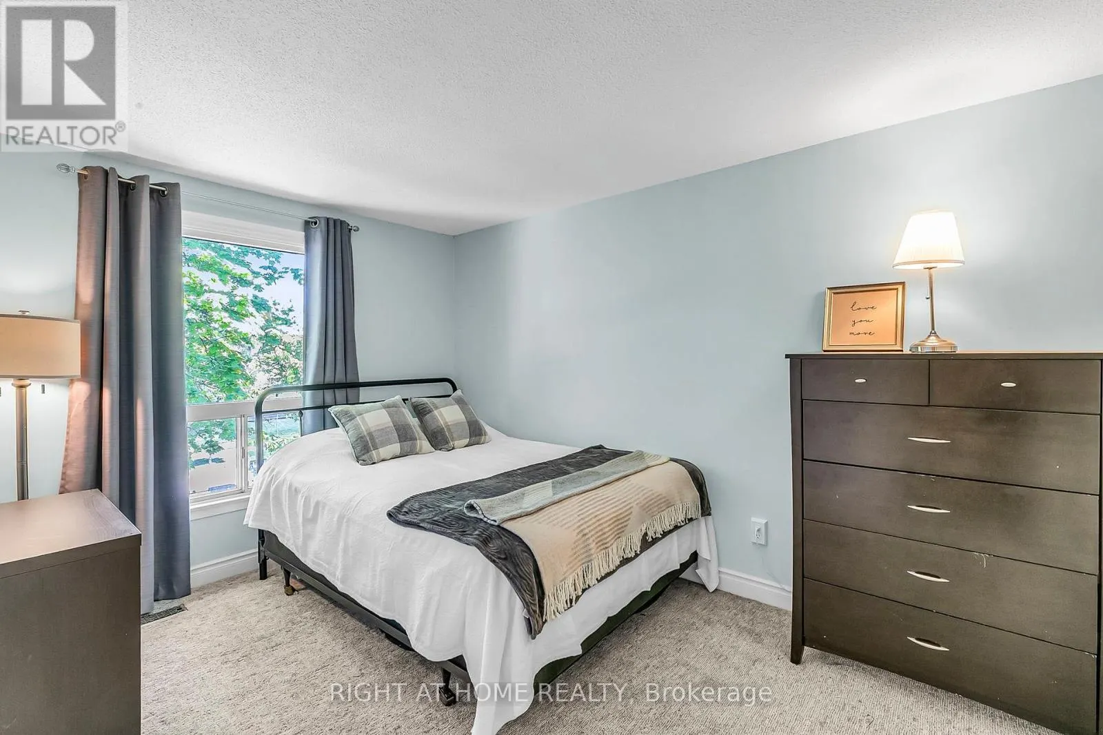 25 CASTLE ROCK DRIVE