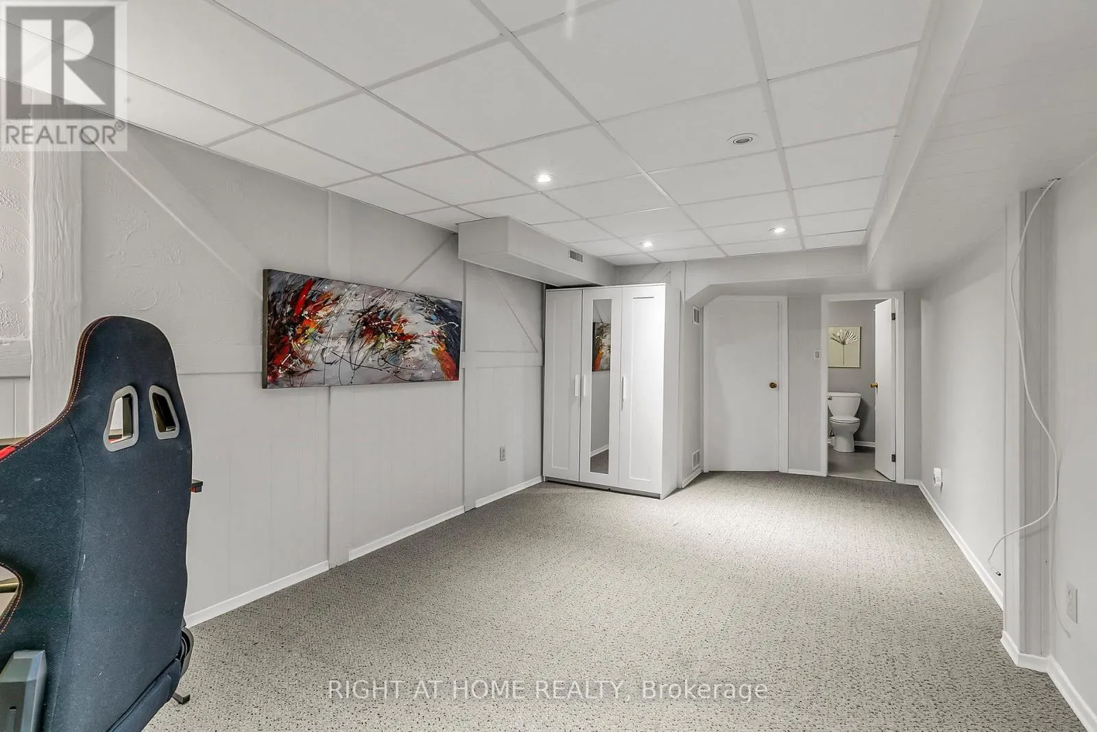 25 CASTLE ROCK DRIVE