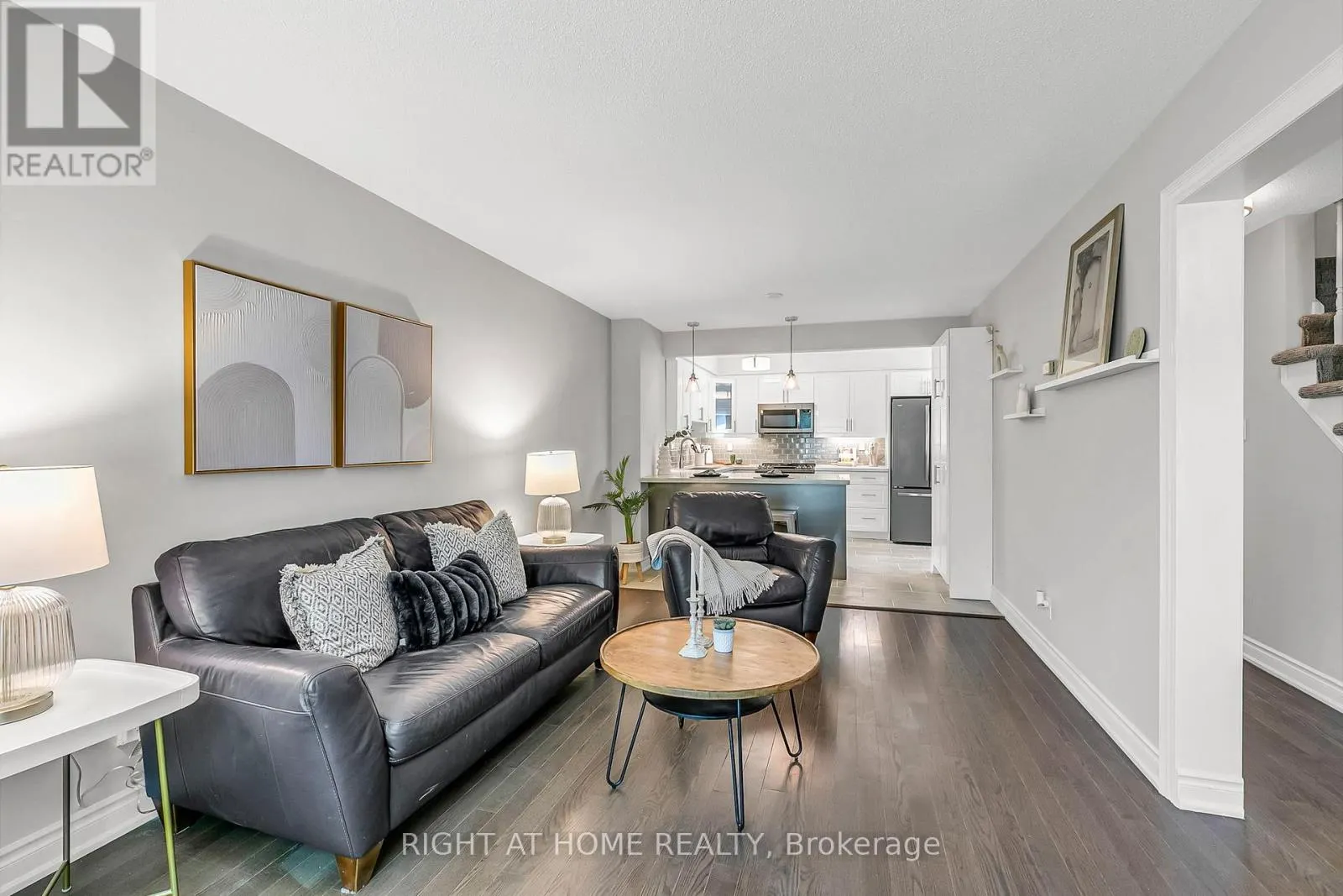 25 CASTLE ROCK DRIVE