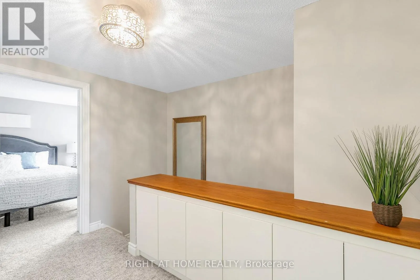 25 CASTLE ROCK DRIVE