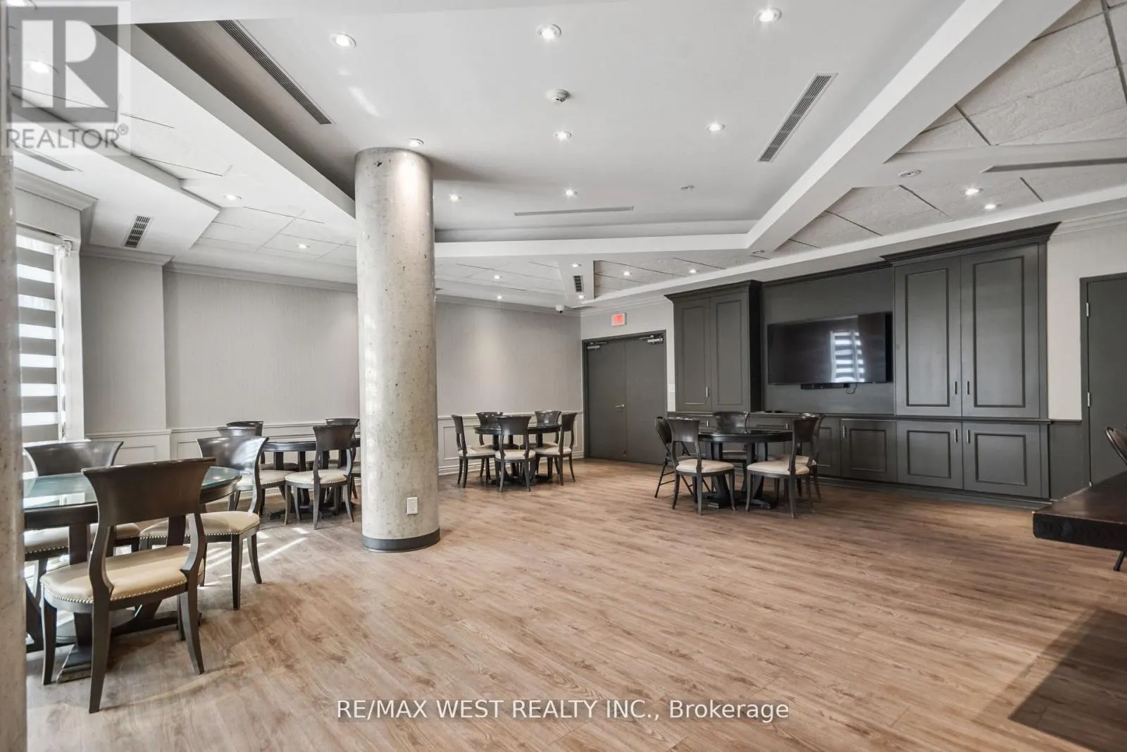 321 - 281 WOODBRIDGE AVENUE