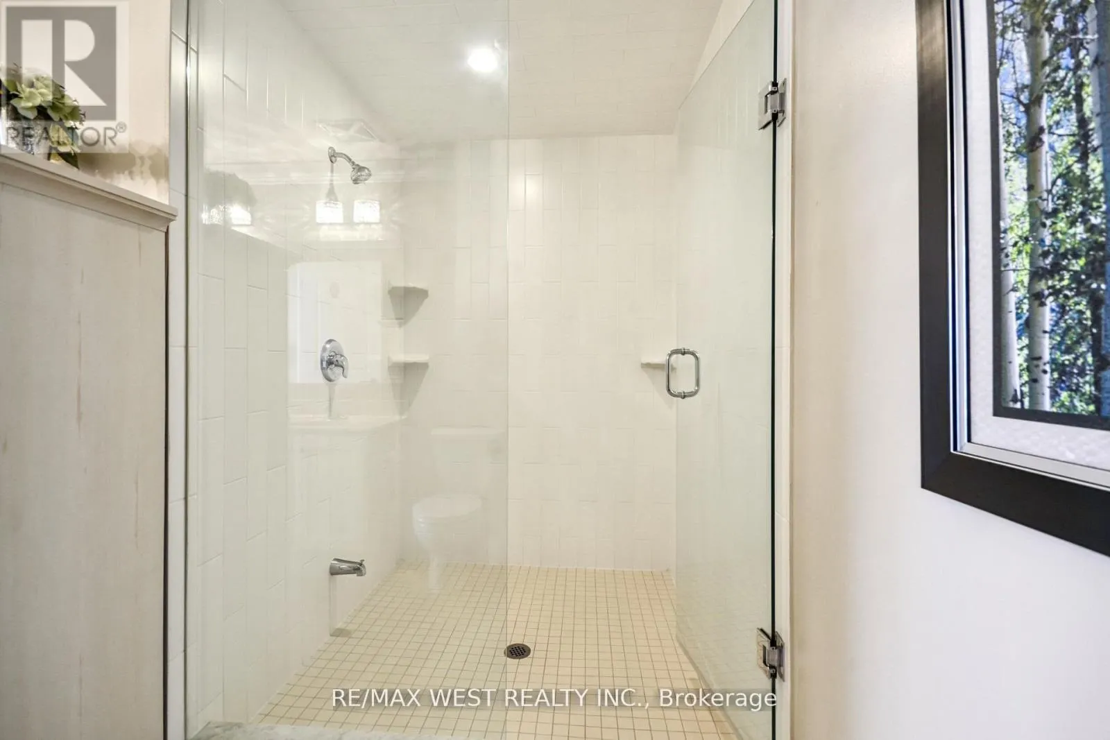 321 - 281 WOODBRIDGE AVENUE