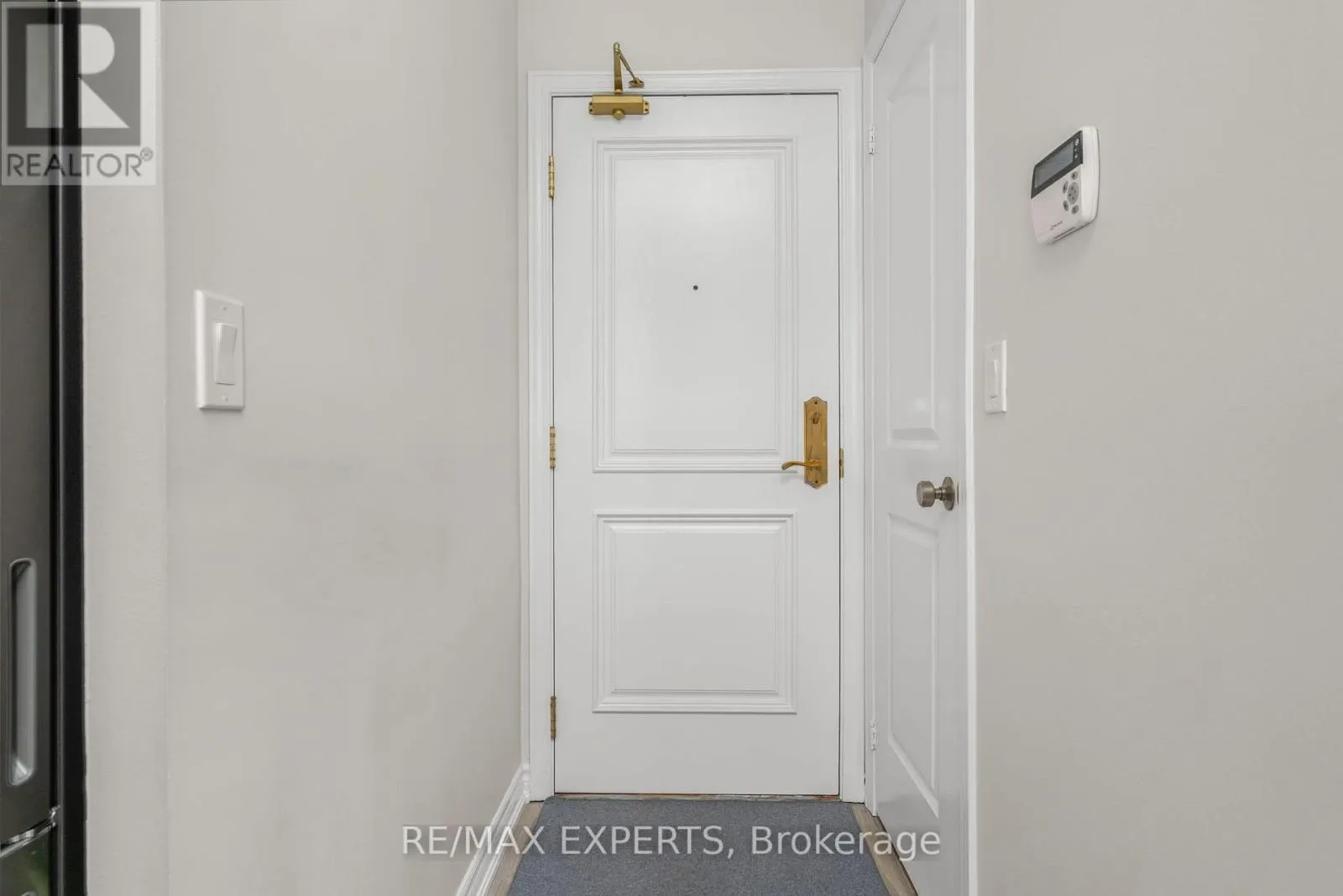 515 - 9225 JANE STREET