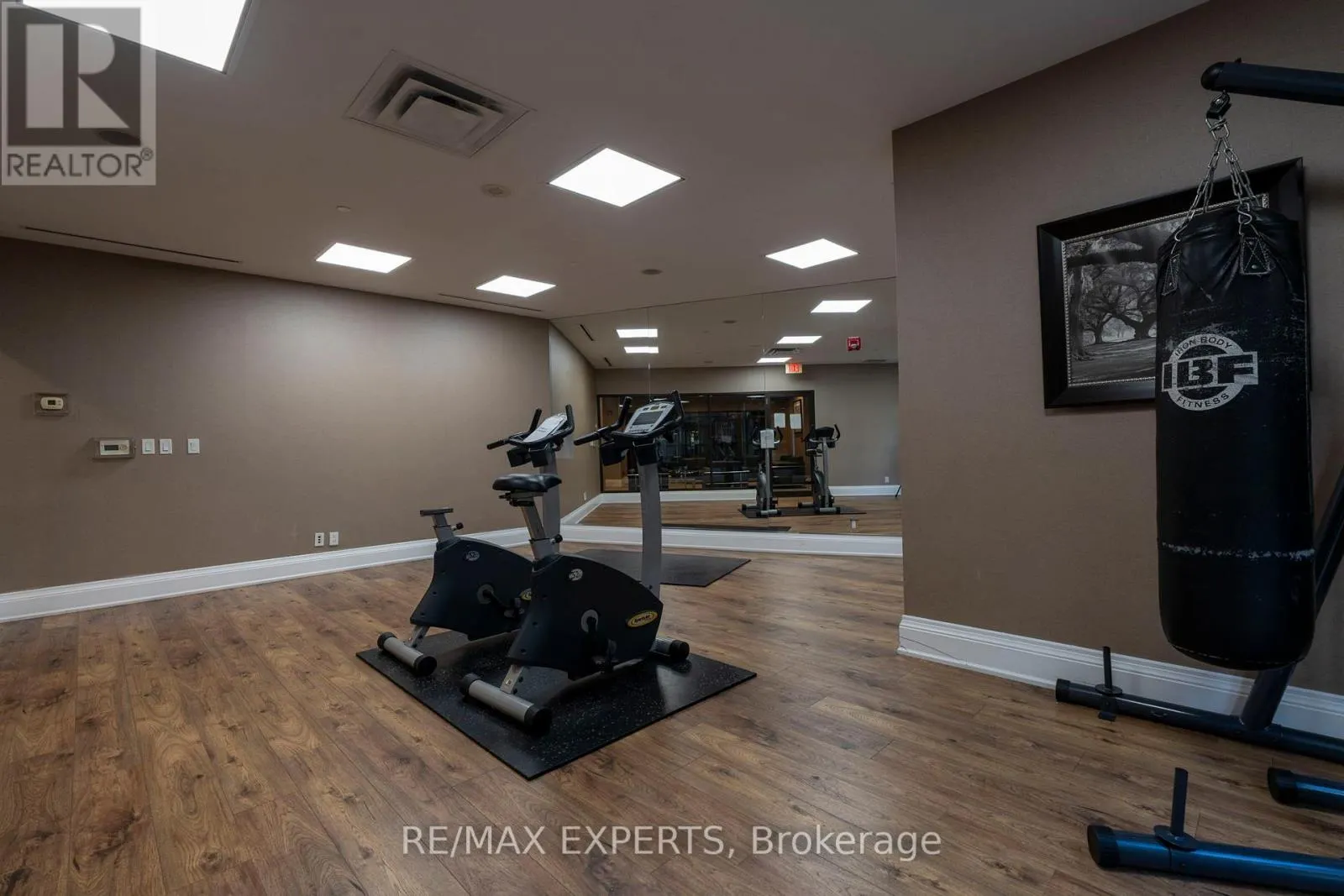 515 - 9225 JANE STREET