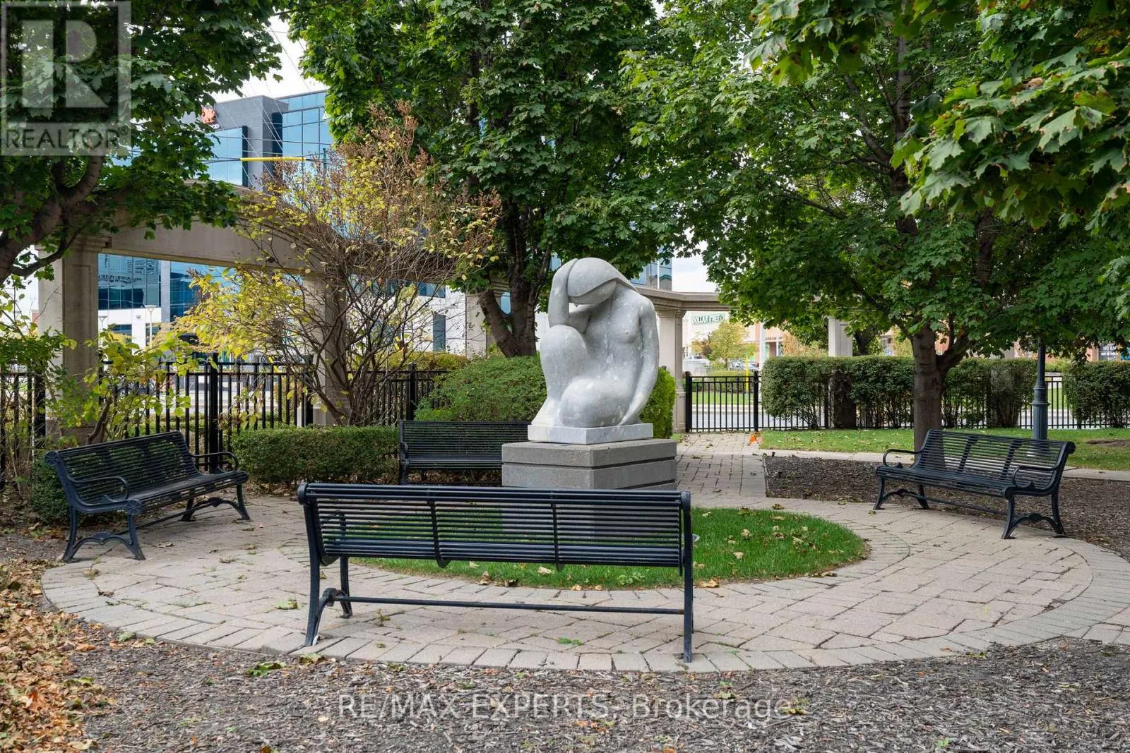 515 - 9225 JANE STREET