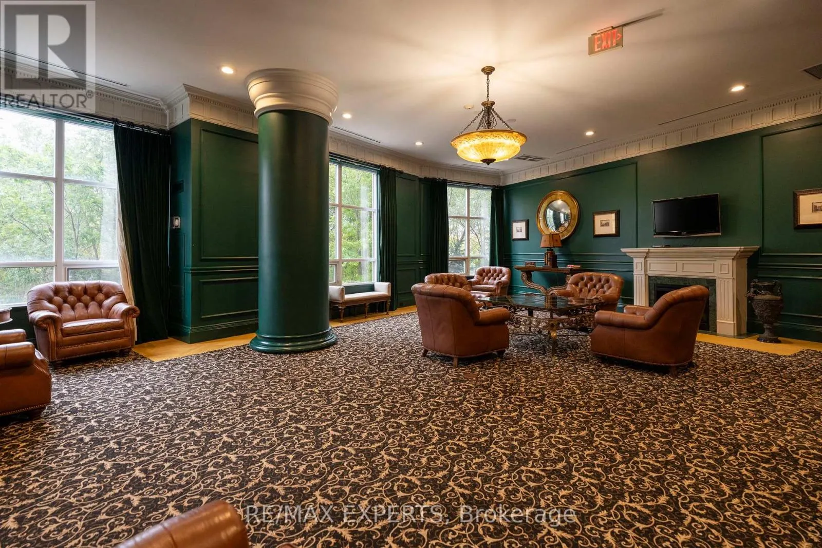 515 - 9225 JANE STREET