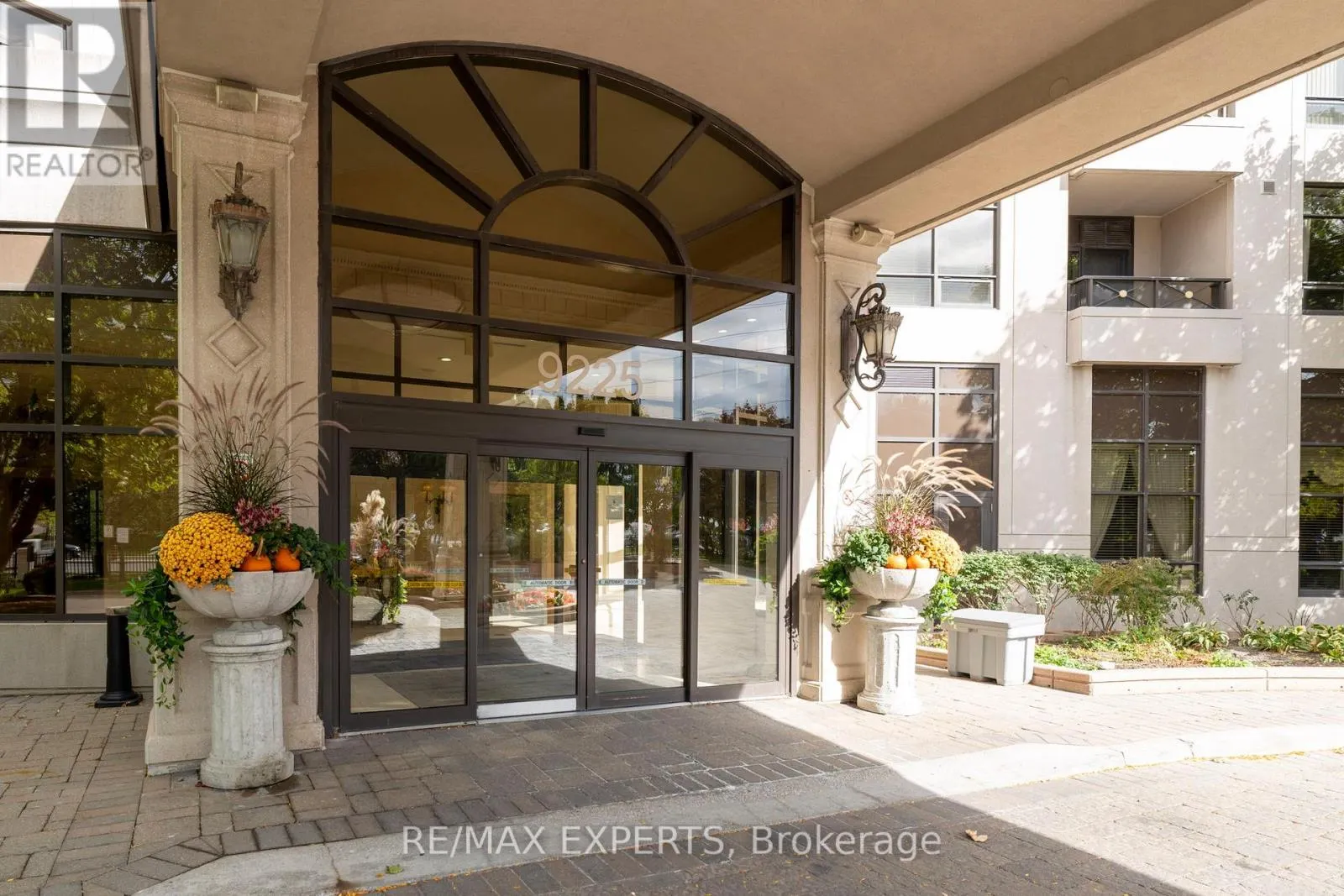 515 - 9225 JANE STREET