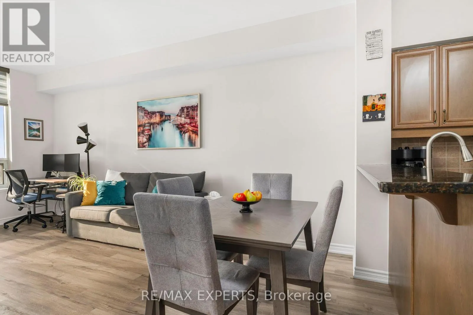 515 - 9225 JANE STREET