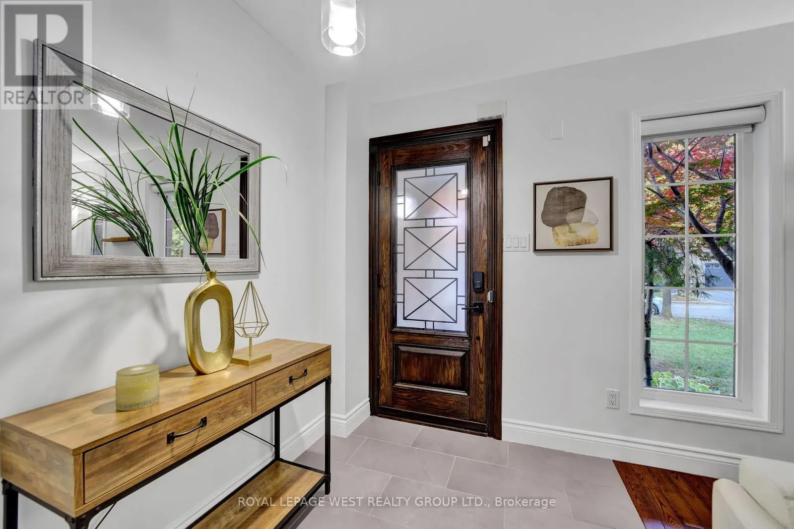 272 WILDBERRY CRESCENT