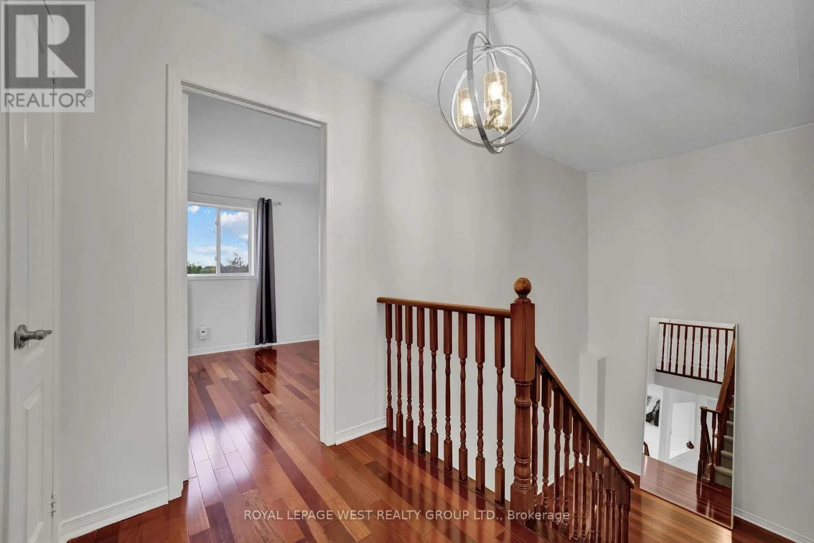 272 WILDBERRY CRESCENT