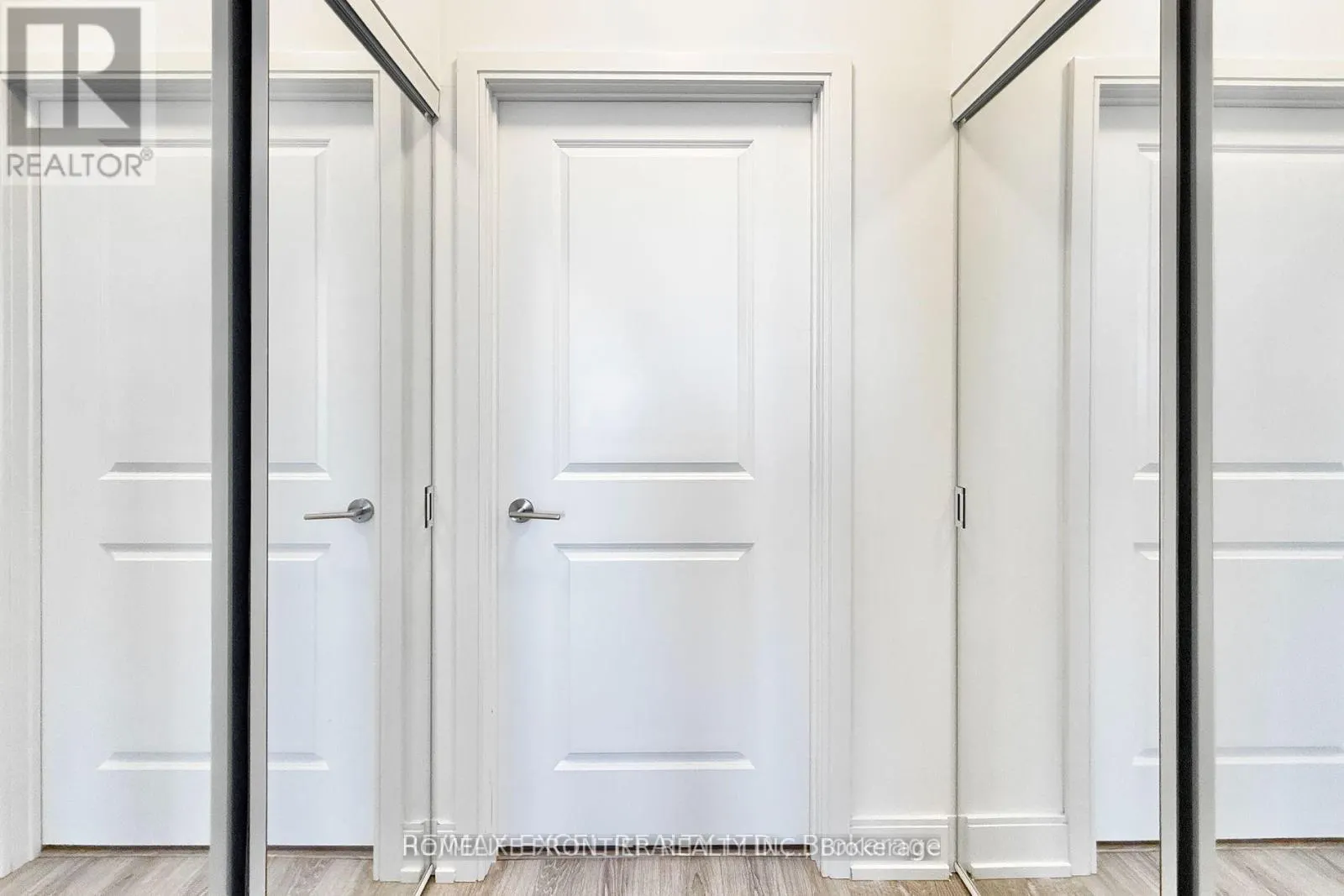 606 - 9600 YONGE STREET