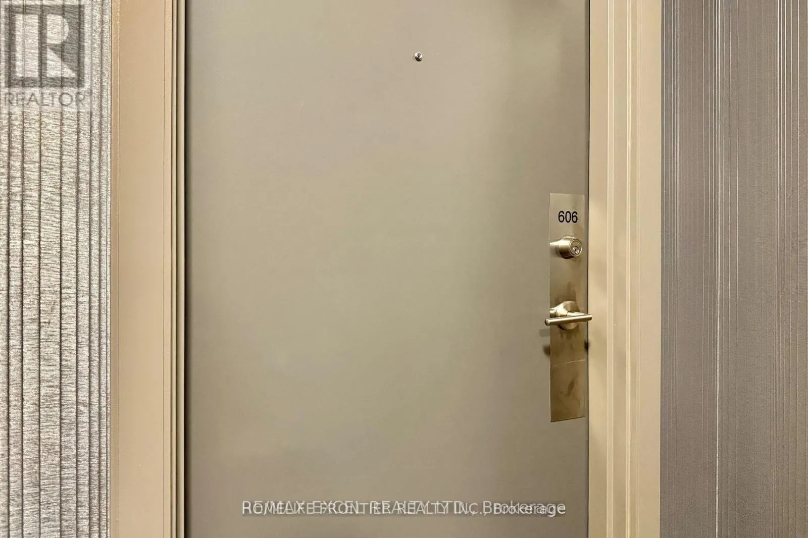 606 - 9600 YONGE STREET