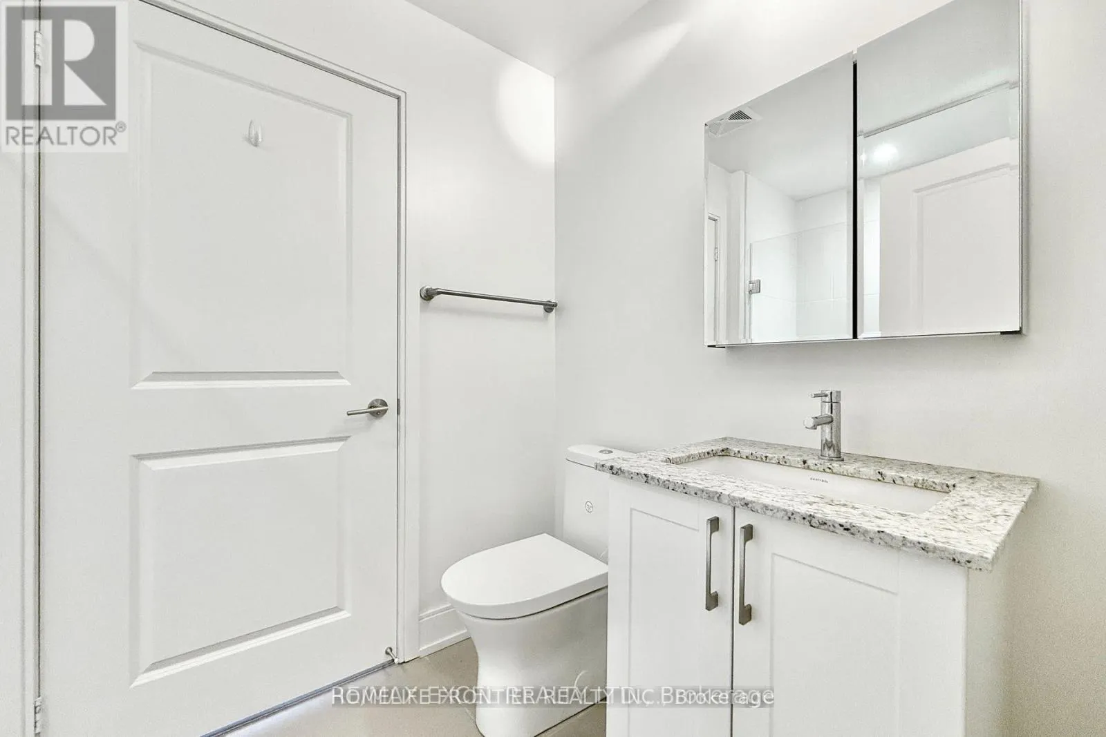 606 - 9600 YONGE STREET