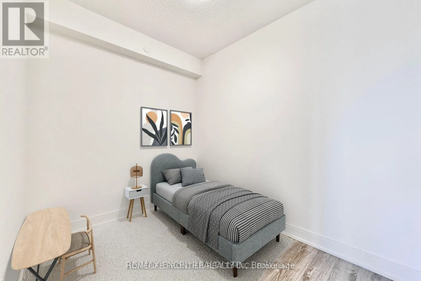 606 - 9600 YONGE STREET