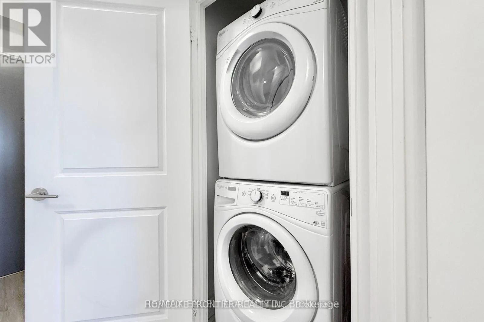 606 - 9600 YONGE STREET