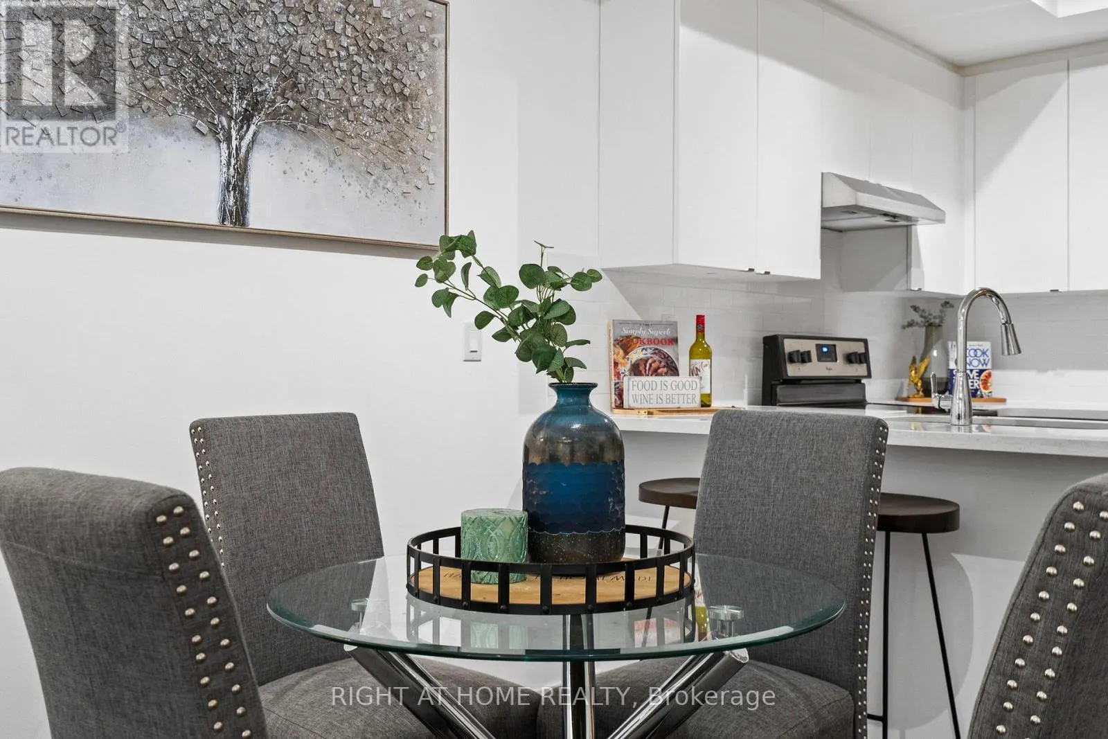 59 - 300 ALEX GARDNER CIRCLE E