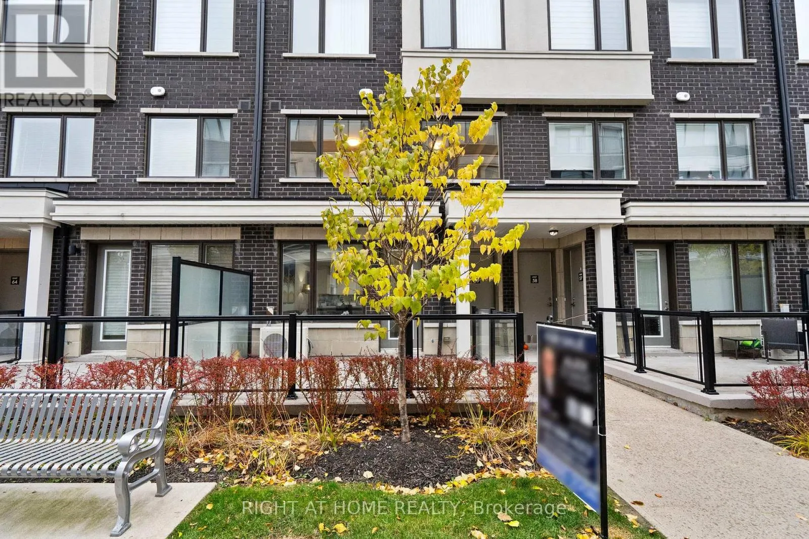 59 - 300 ALEX GARDNER CIRCLE E