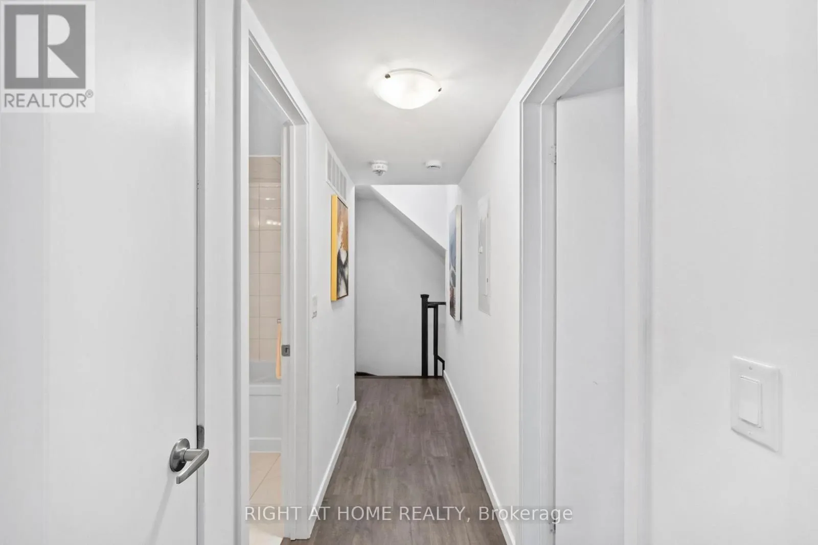 59 - 300 ALEX GARDNER CIRCLE E