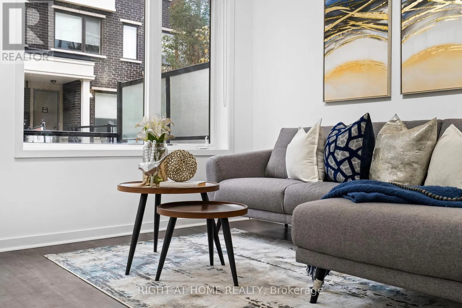 59 - 300 ALEX GARDNER CIRCLE E