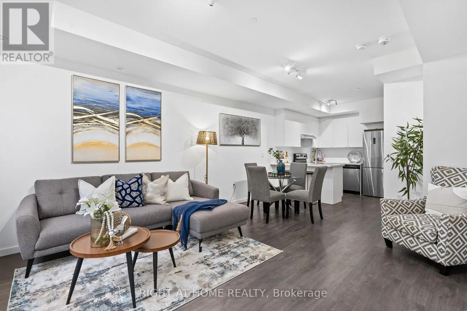 59 - 300 ALEX GARDNER CIRCLE E