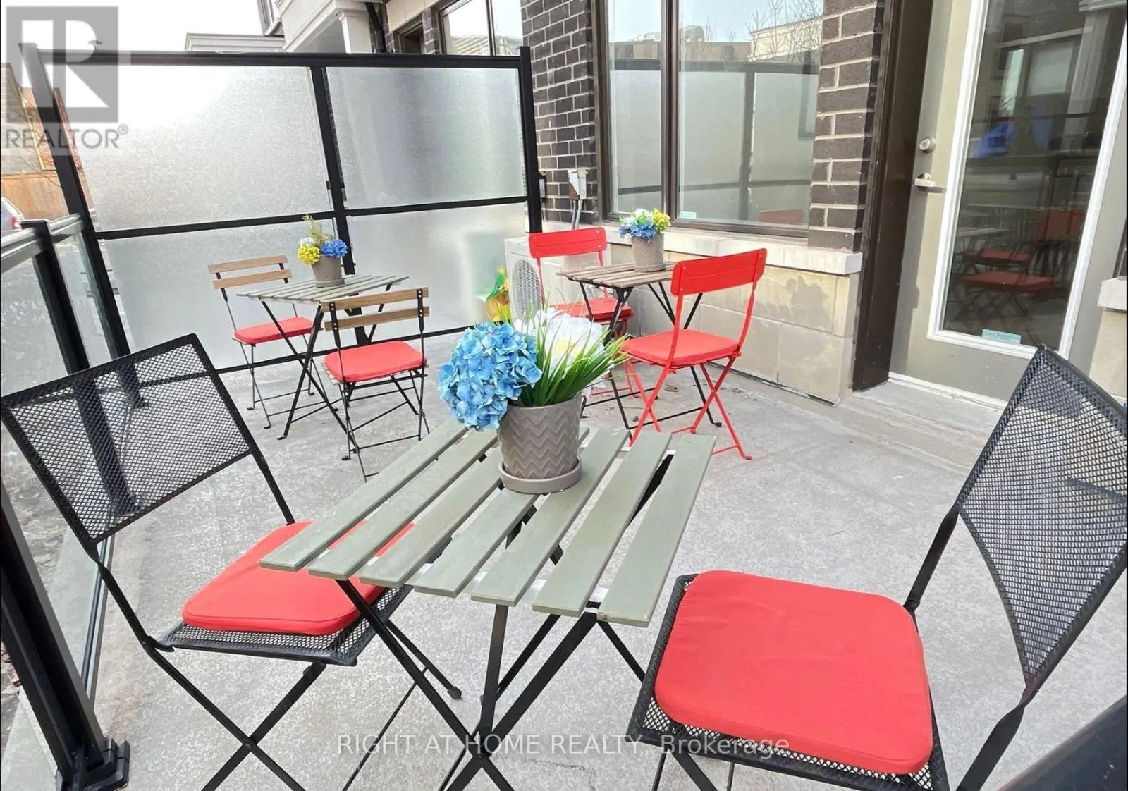 59 - 300 ALEX GARDNER CIRCLE E