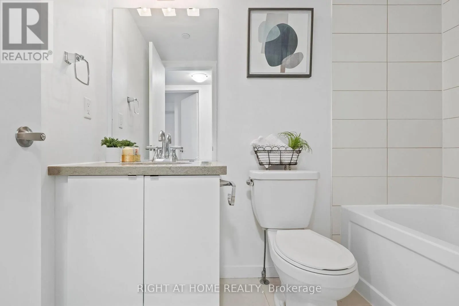 59 - 300 ALEX GARDNER CIRCLE E