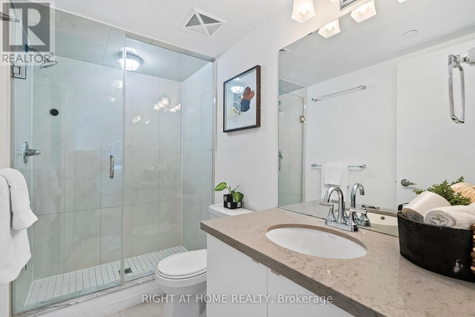 59 - 300 ALEX GARDNER CIRCLE E