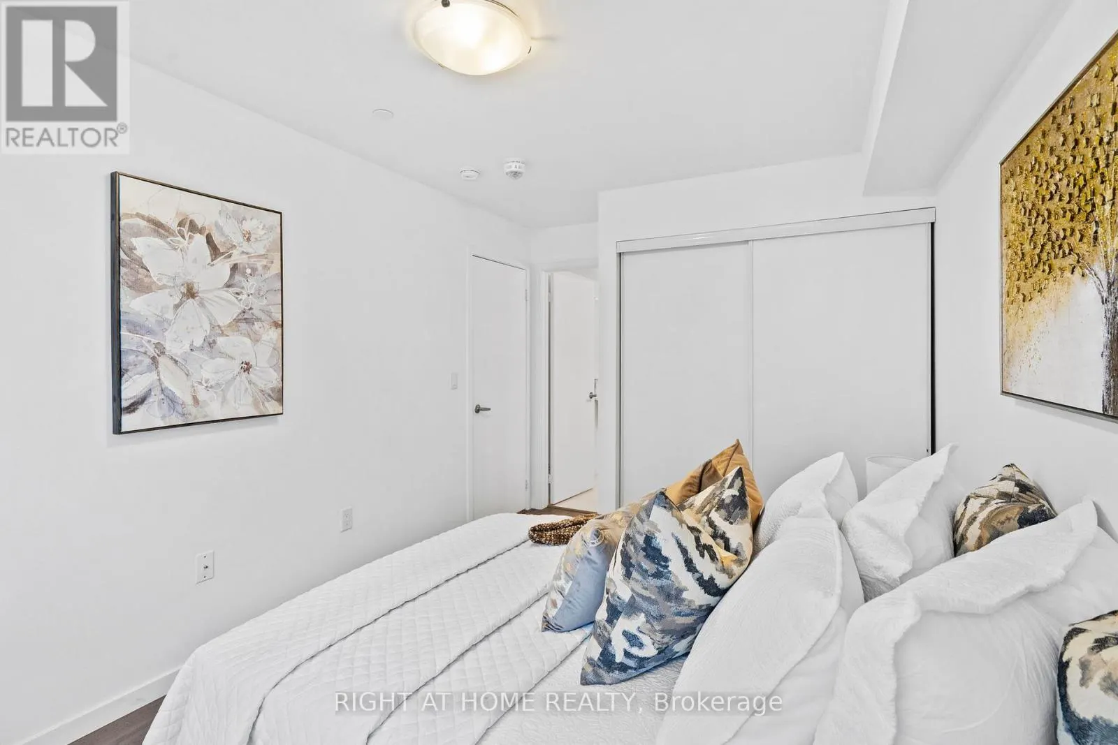 59 - 300 ALEX GARDNER CIRCLE E