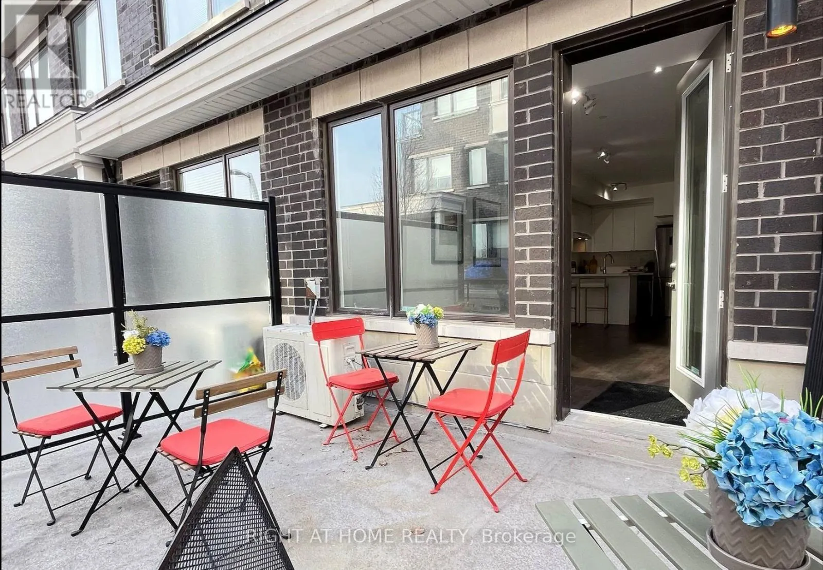 59 - 300 ALEX GARDNER CIRCLE E