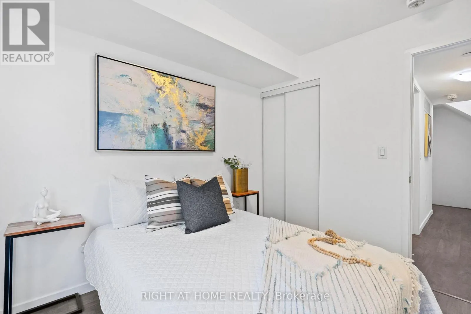 59 - 300 ALEX GARDNER CIRCLE E