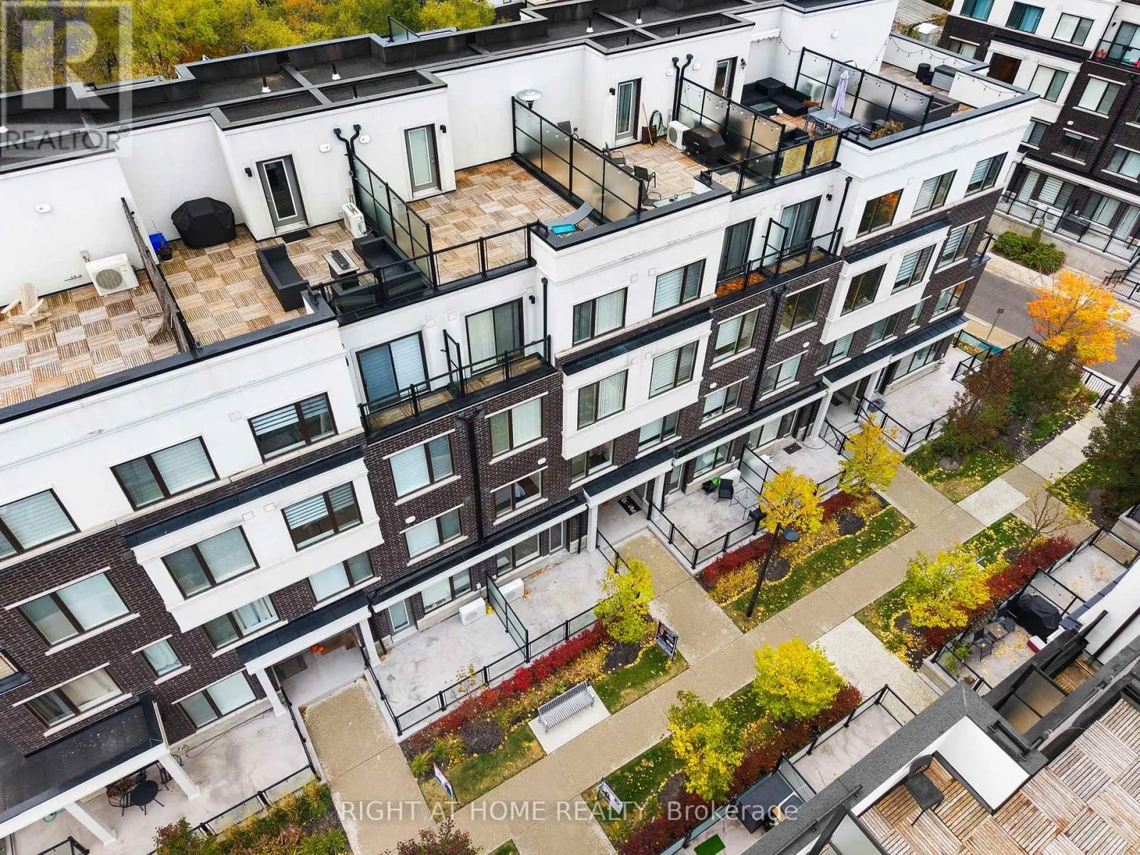 59 - 300 ALEX GARDNER CIRCLE E