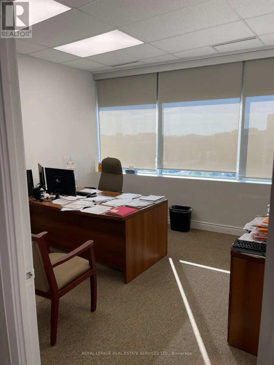 411 - 9140 LESLIE STREET